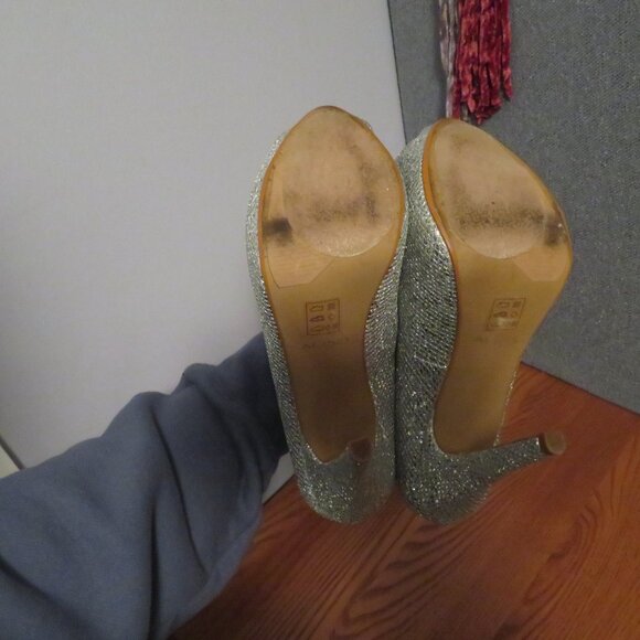 Aldo  - Silver Sparkle Heels Size 8 - Picture 5 of 6
